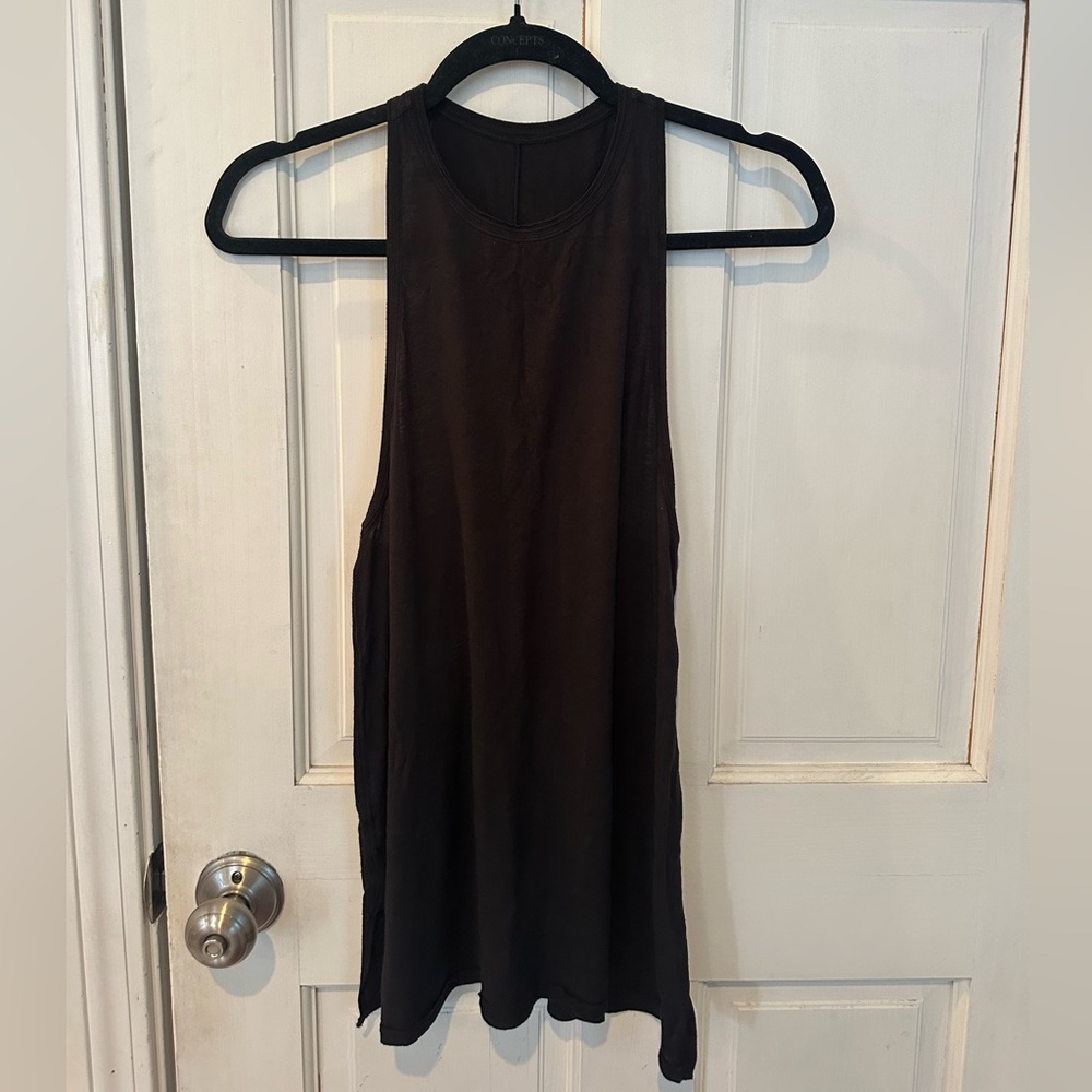 Black lululemon halter tank (dancer collection)